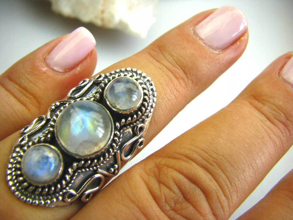 1762 Orientálny prsteň Moonstone Silver
