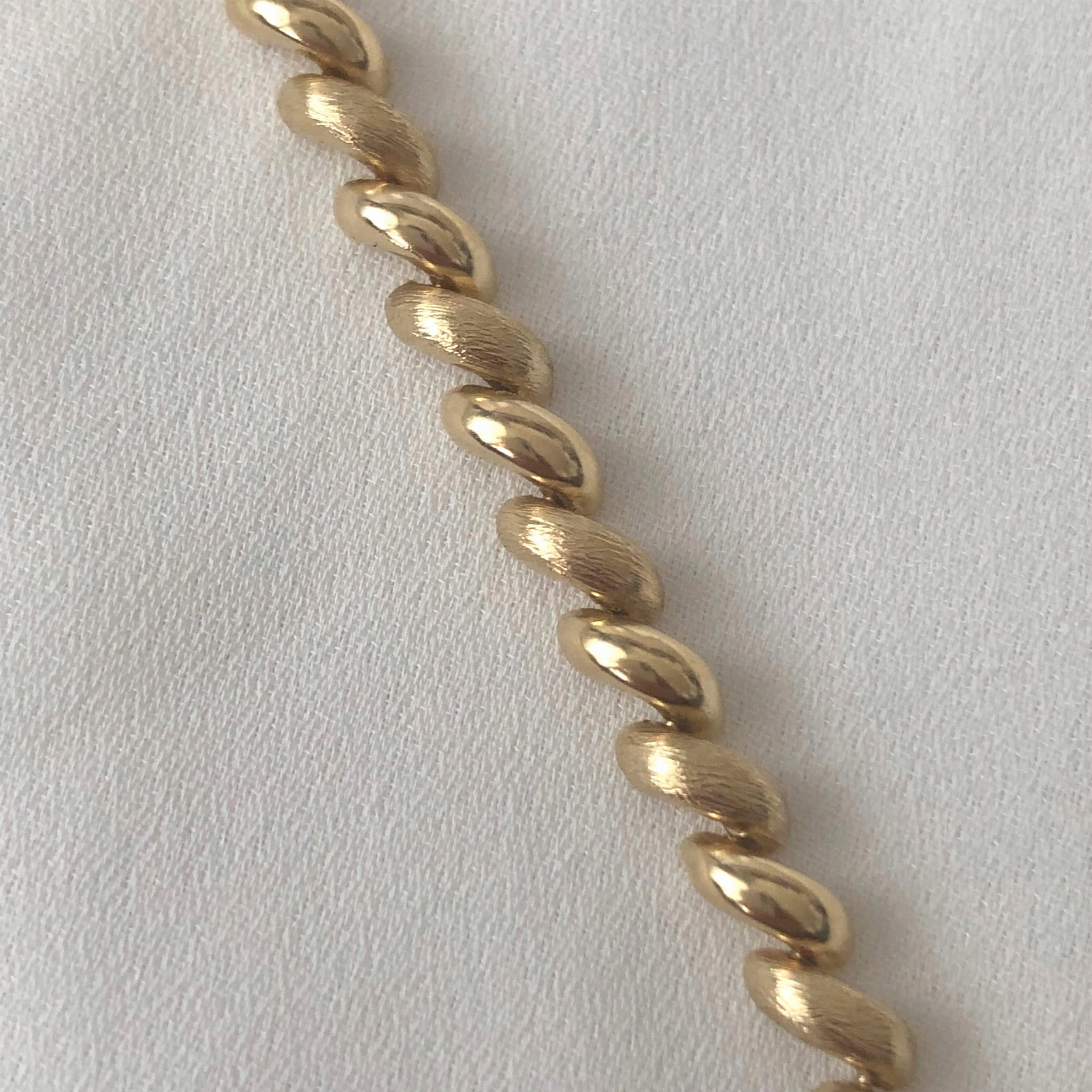 Elegantný náramok so žltým zlatom 10,53g