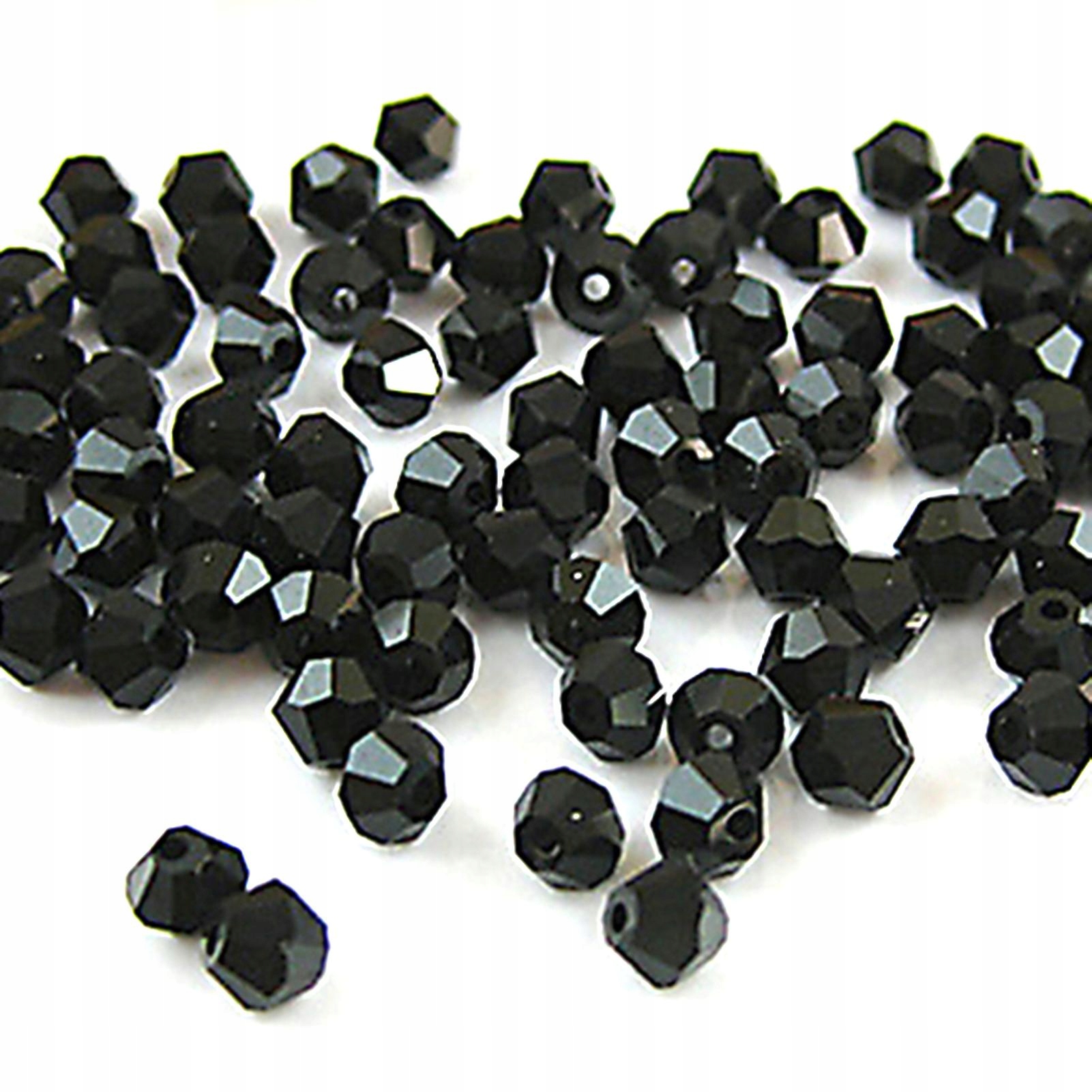 Czarny-100ks/set 4 mm voľné korálky