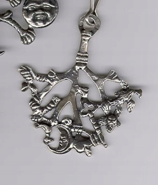 Veľký magický amulet pre 21. v cestujúcich v