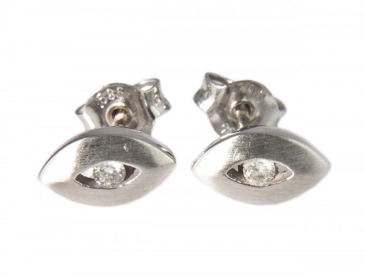 Náušnice s bielym zlatom s diamantmi - 0,07 ct