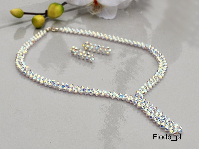 ZBER OD SWAROVSKÝCH IRIDESCENTNÝCH KRYSTÁLOV