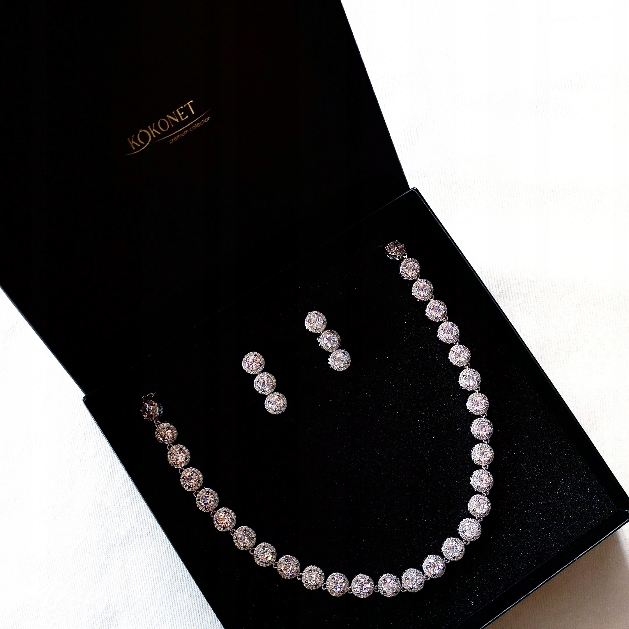 SADA náhrdelníka strieborné náušnice DIAMOND nádherné