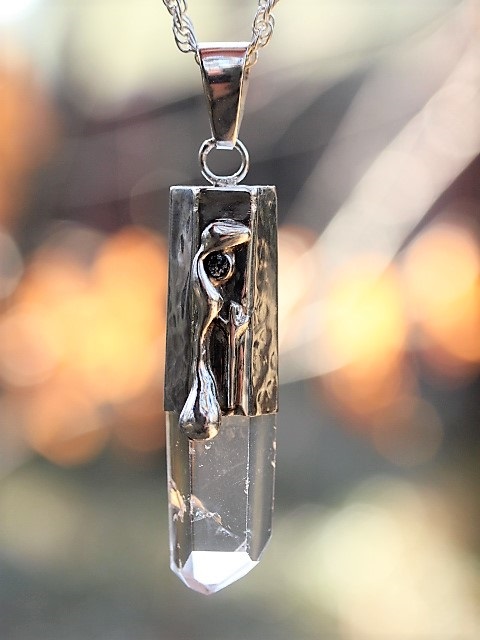 Mountain Crystal Black Diamond Runa Algiz striebro