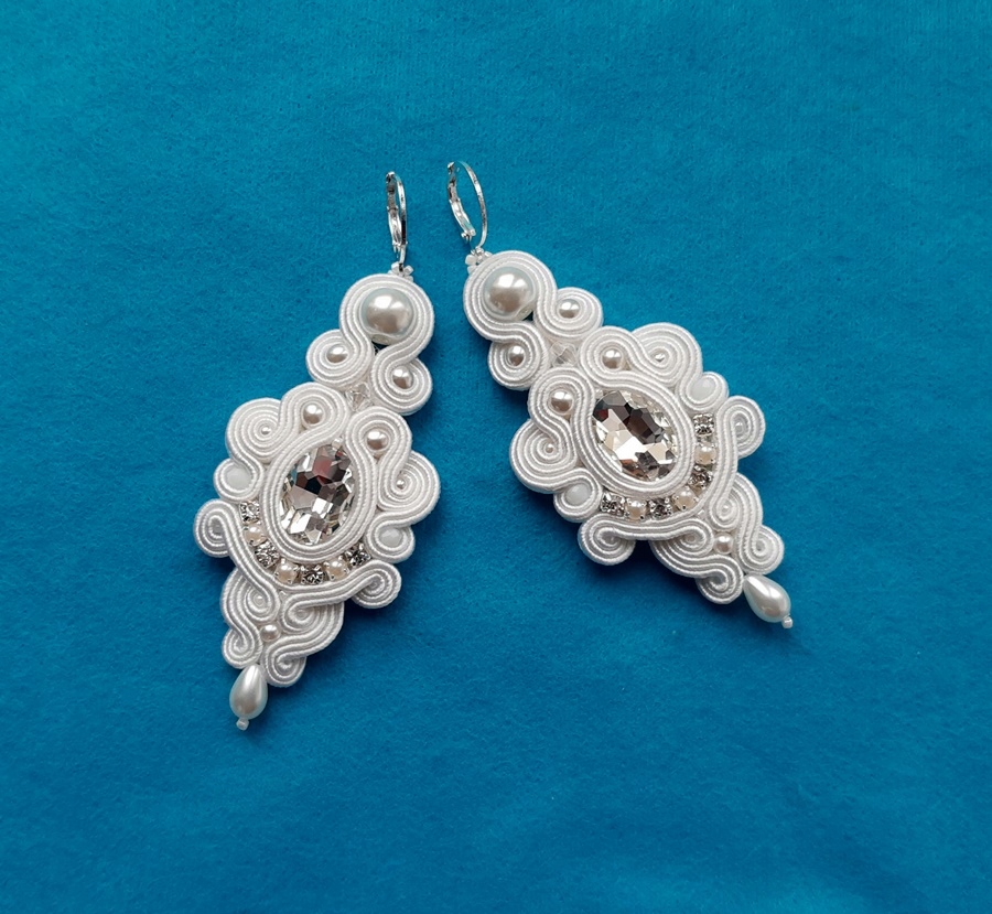 Náušnice Soutache, snehovo biele svadobné oznámenia