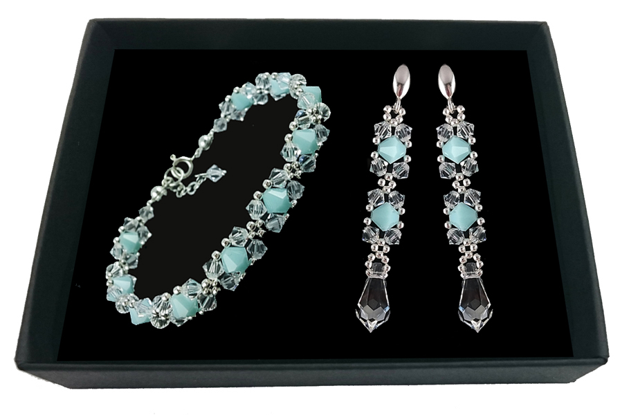 SVADOBNÁ súprava s kryštálmi SWAROVSKI 1999 mäta