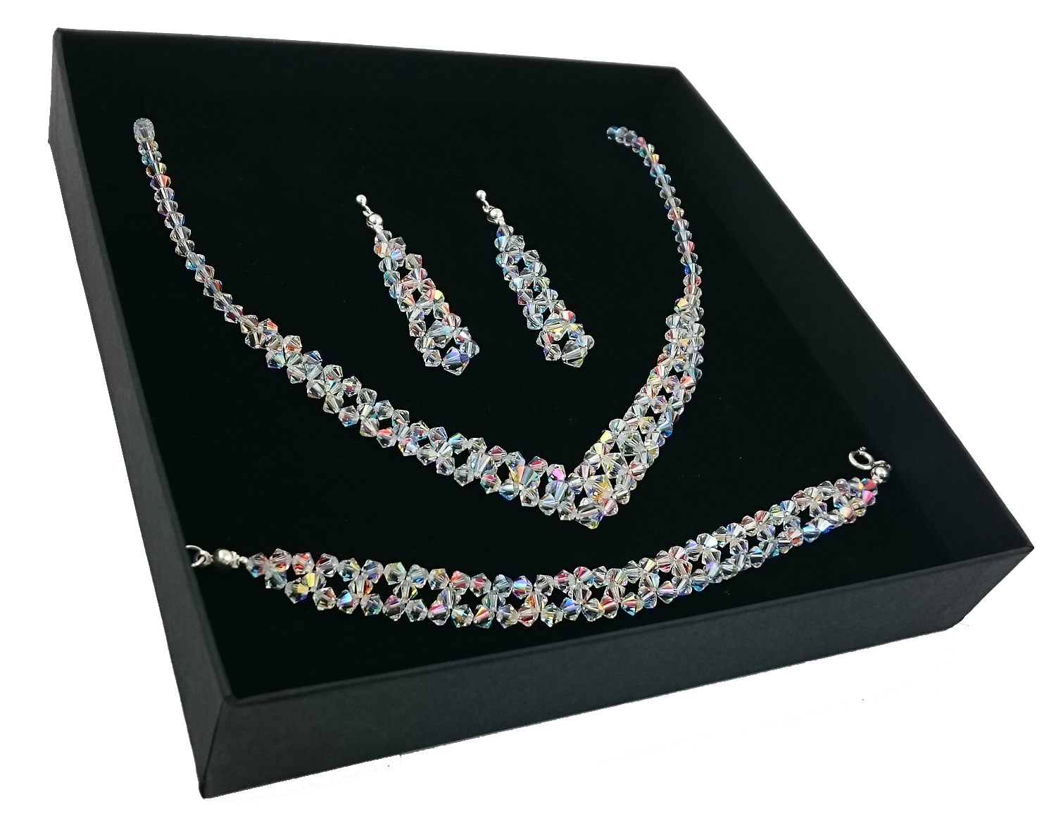 Svadobná sada vyrobená z kryštálov SWAROVSKI 1402