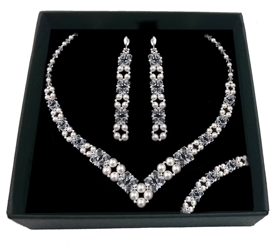 Svadobná sada vyrobená z krištáľov SWAROVSKI 1656 ARTEO