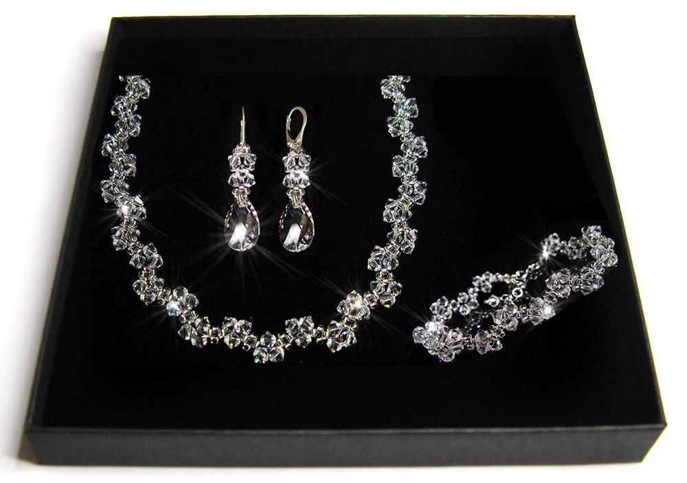 Svadobná sada vyrobená zo Swarovski Crystal 338