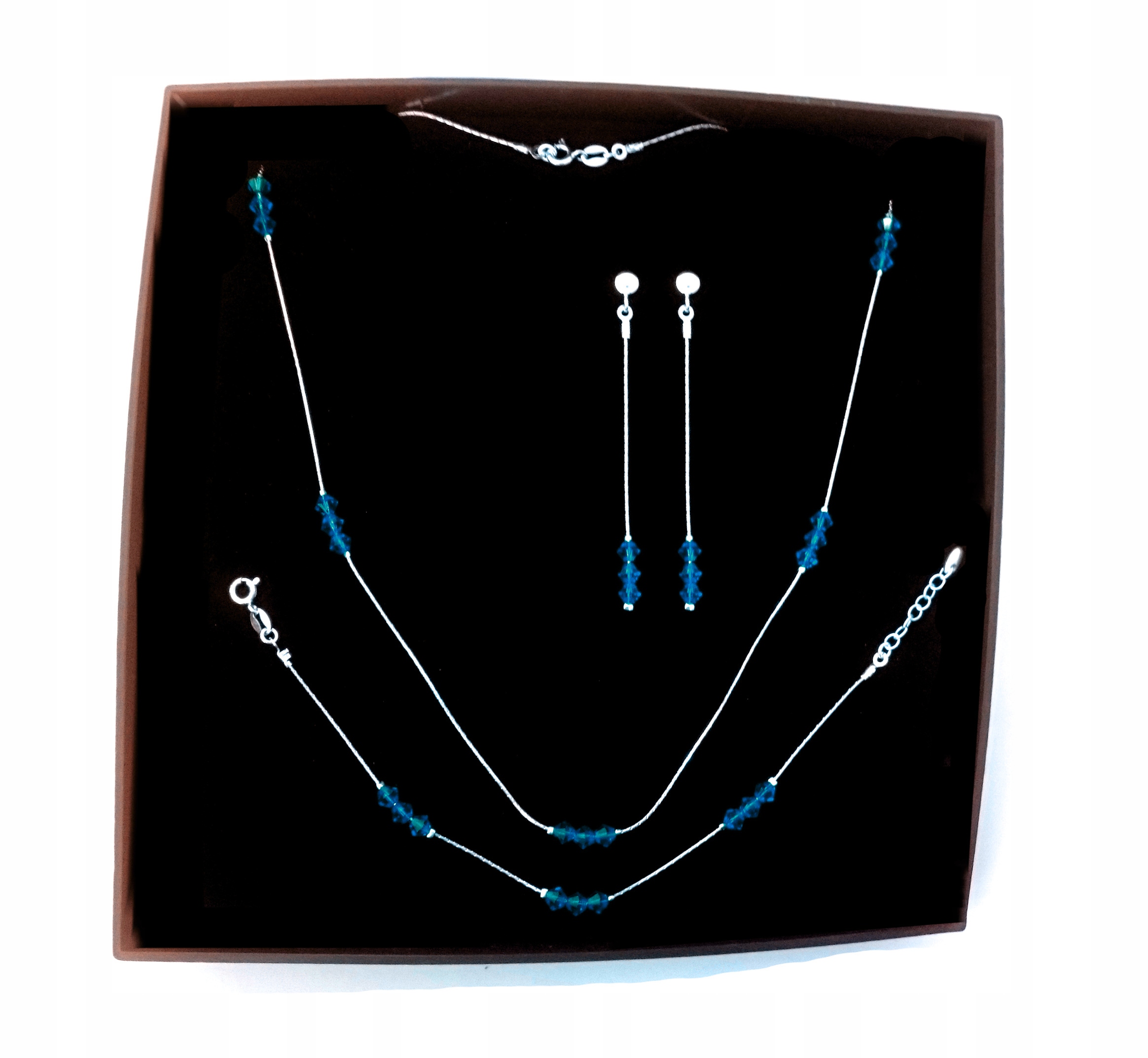 Svadobná sada vyrobená z kryštálov SWAROVSKI capri blue