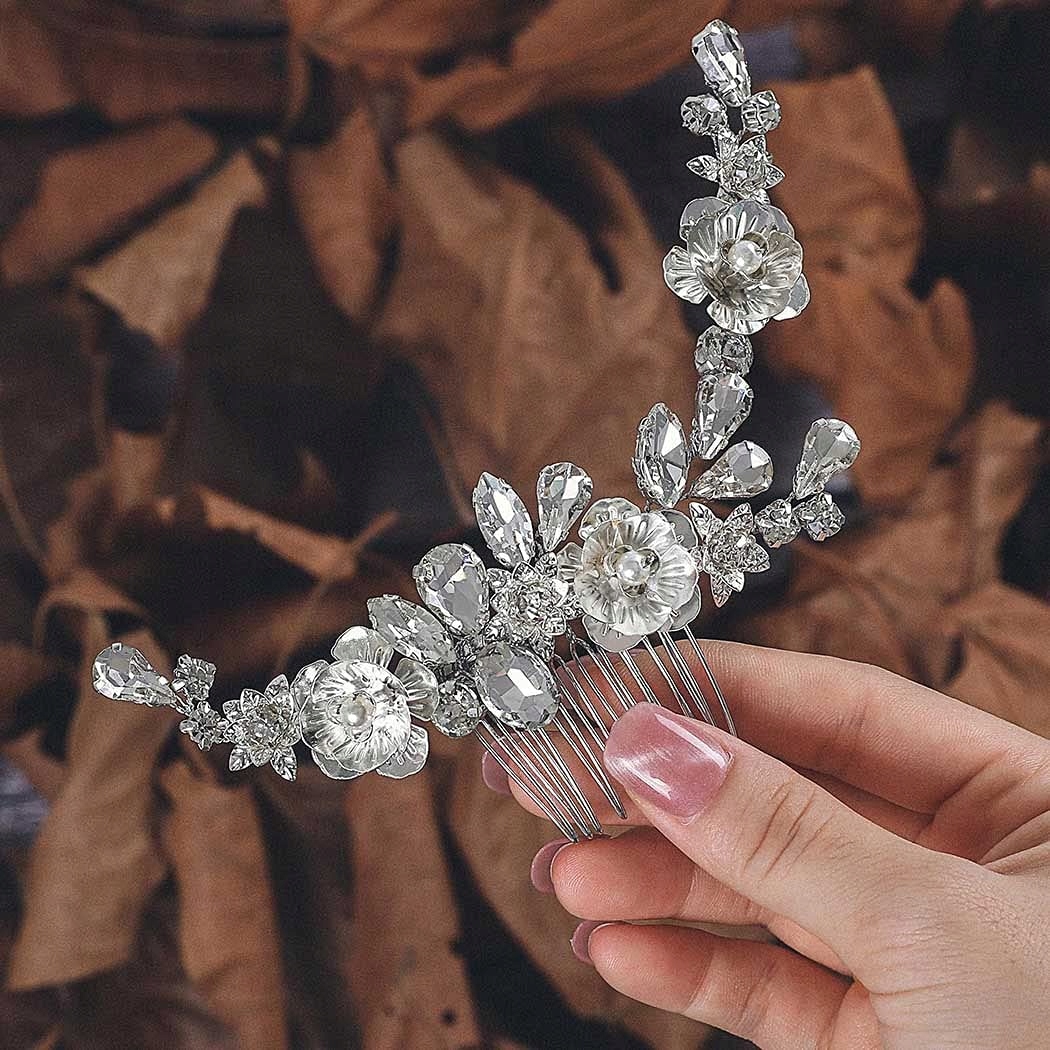 Flower Miss Fashion alebo hrebeň pre woś Kryszta AK