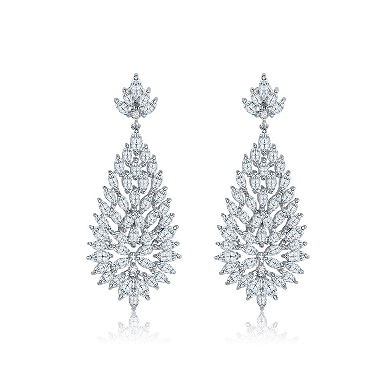 NASSARIUS STRIEBORNÉ NÁUŠNICE SWAROVSKI ZIRCONIA