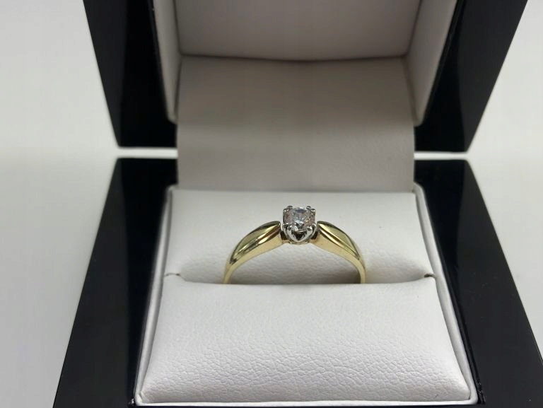 NOVÝ ZLATÝ PRSTEN SO ZIRKÓNIOU 8K R17 1,73G
