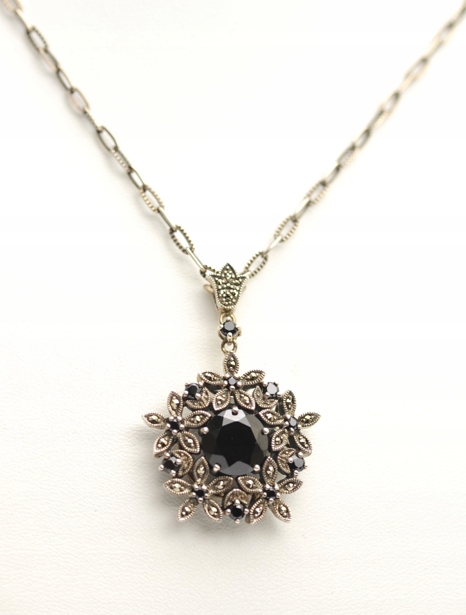 PARRINI strieborný náhrdelník spinel, markazity 45cm