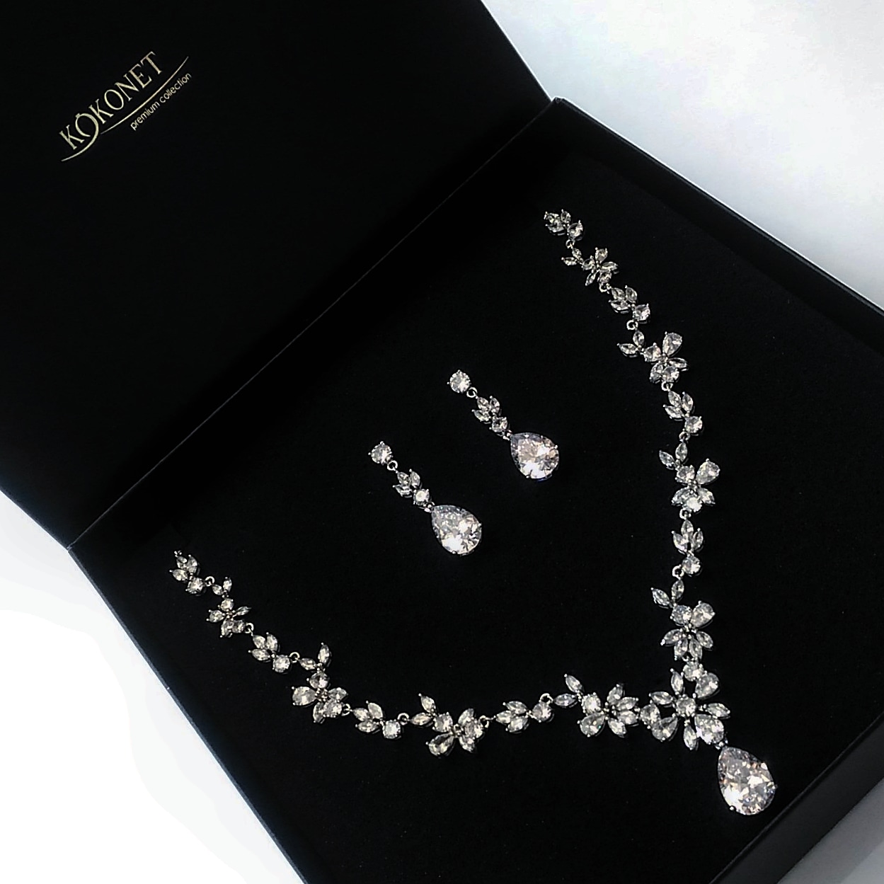 Svadobný náhrdelník s náušnicami SILVER BEAUTIFUL glam