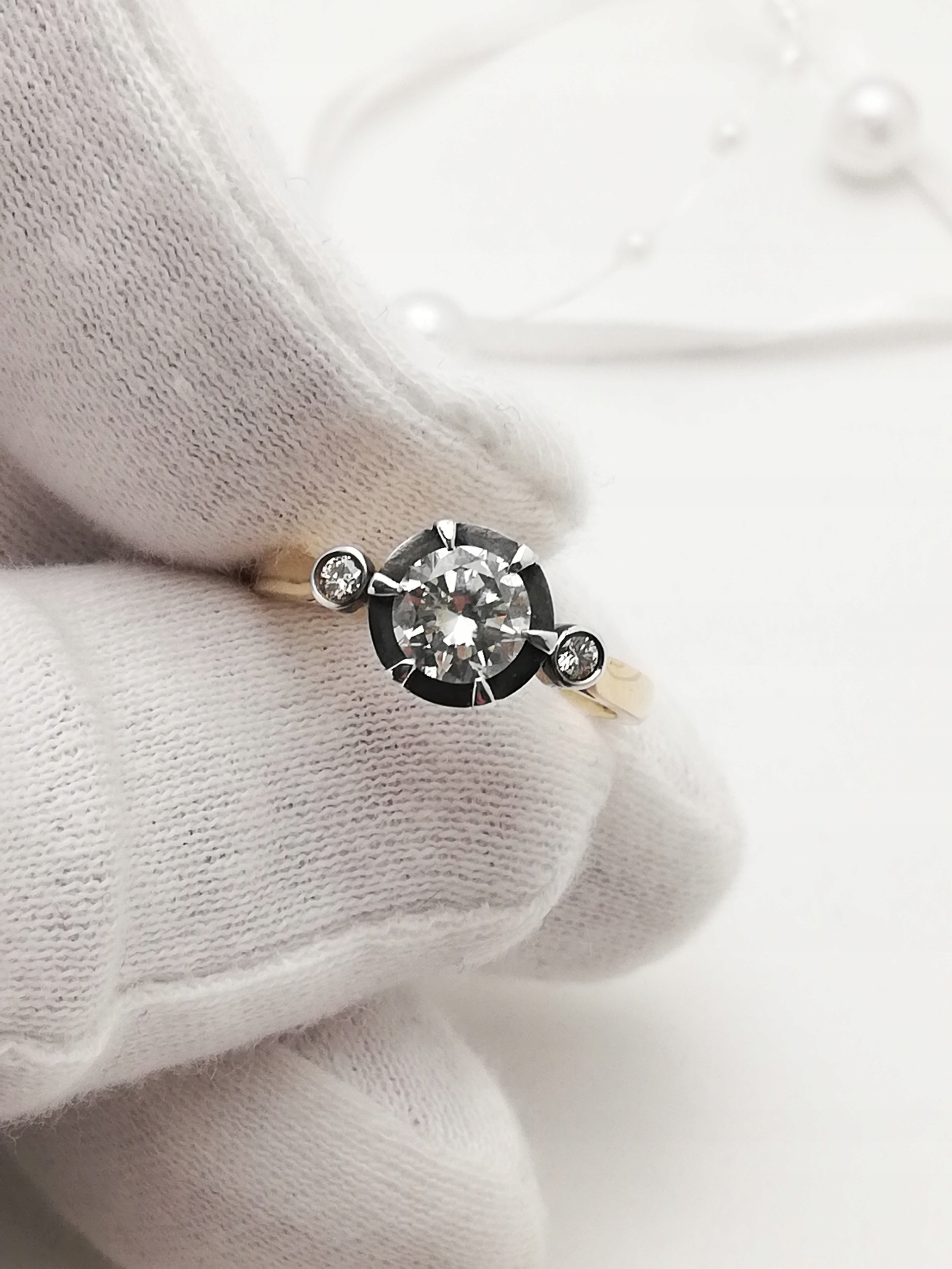 Nový zlatý diamantový prsteň 0,96 ct