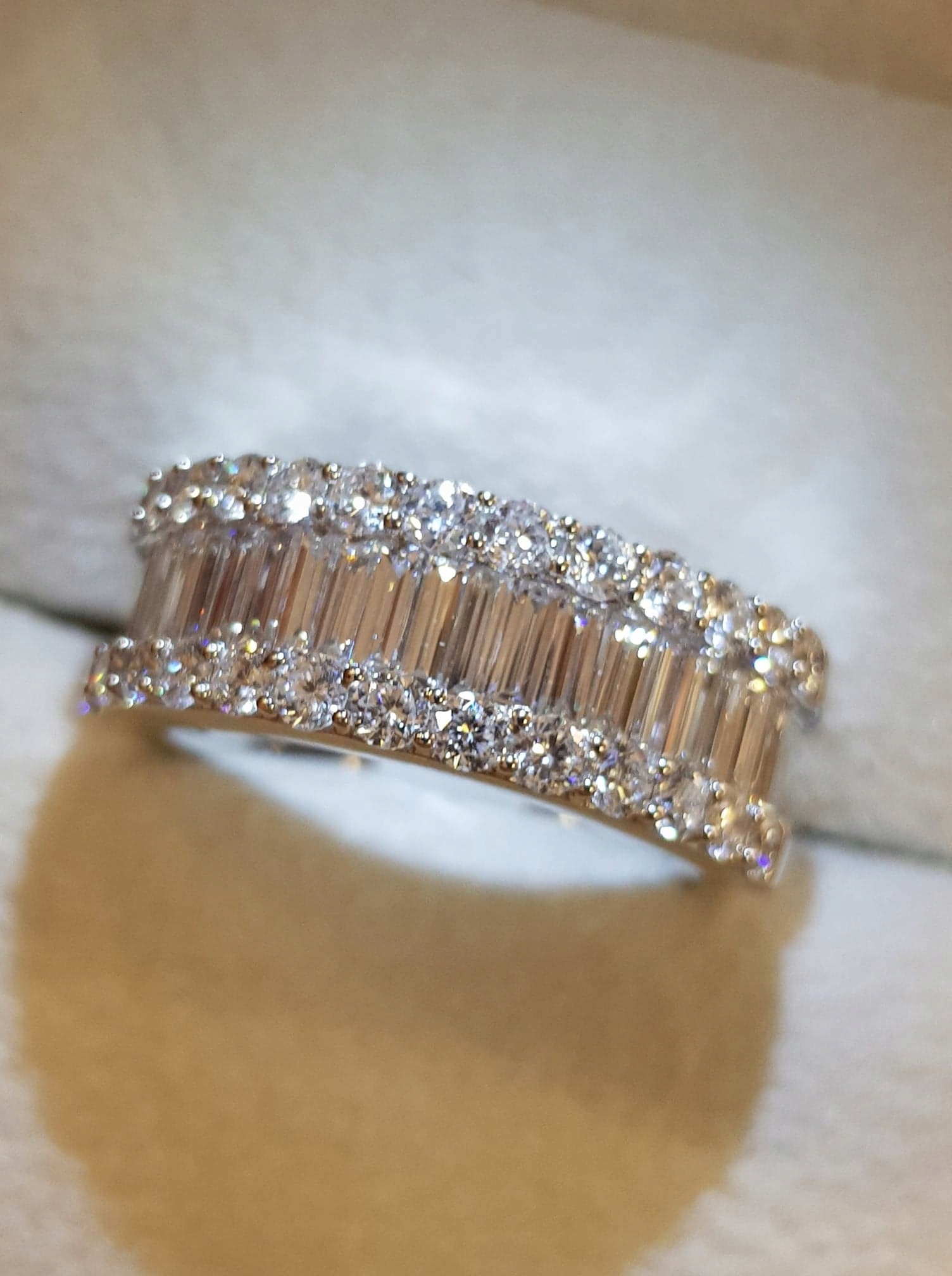 BRILLIANT RING 2.03CT INFINITY BAGETA