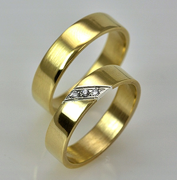 Snubné prstene 585 anglický, 3 diamanty, 5 mm, 7,5 g