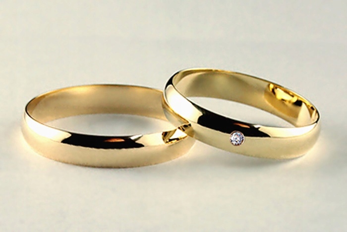 Snubné prstene 585 zlato 4 mm, angličtina 5 g diamant
