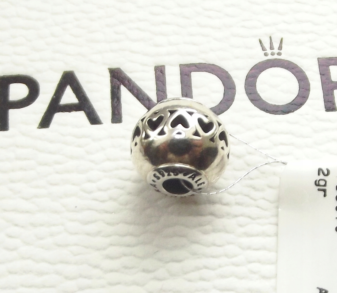 Originálne nové prívesky PANDORA Essence
