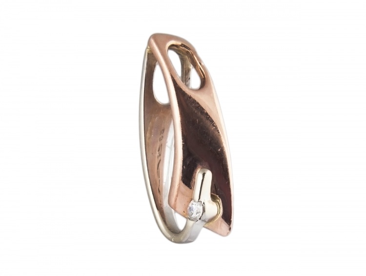 Krásny zlatý prívesok s diamantom - 0,03 CT