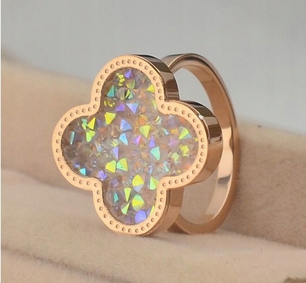 PLEŤOVÝ CLOVER 14KGP ZIRCONIA AB, R.15