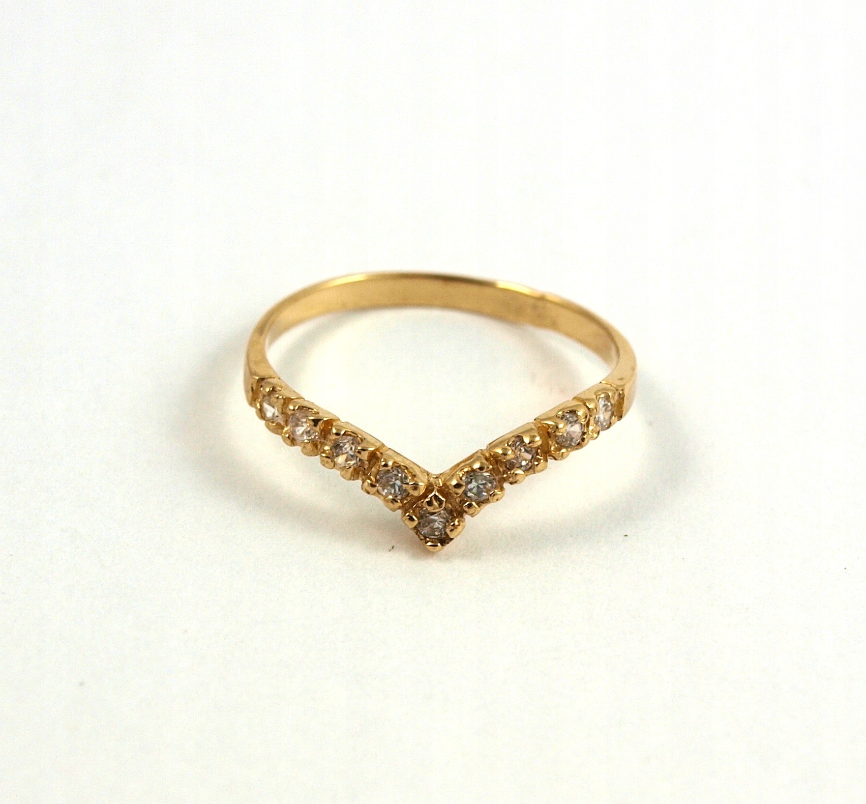 GOLD RING V ZIRCONIA GOLD 585