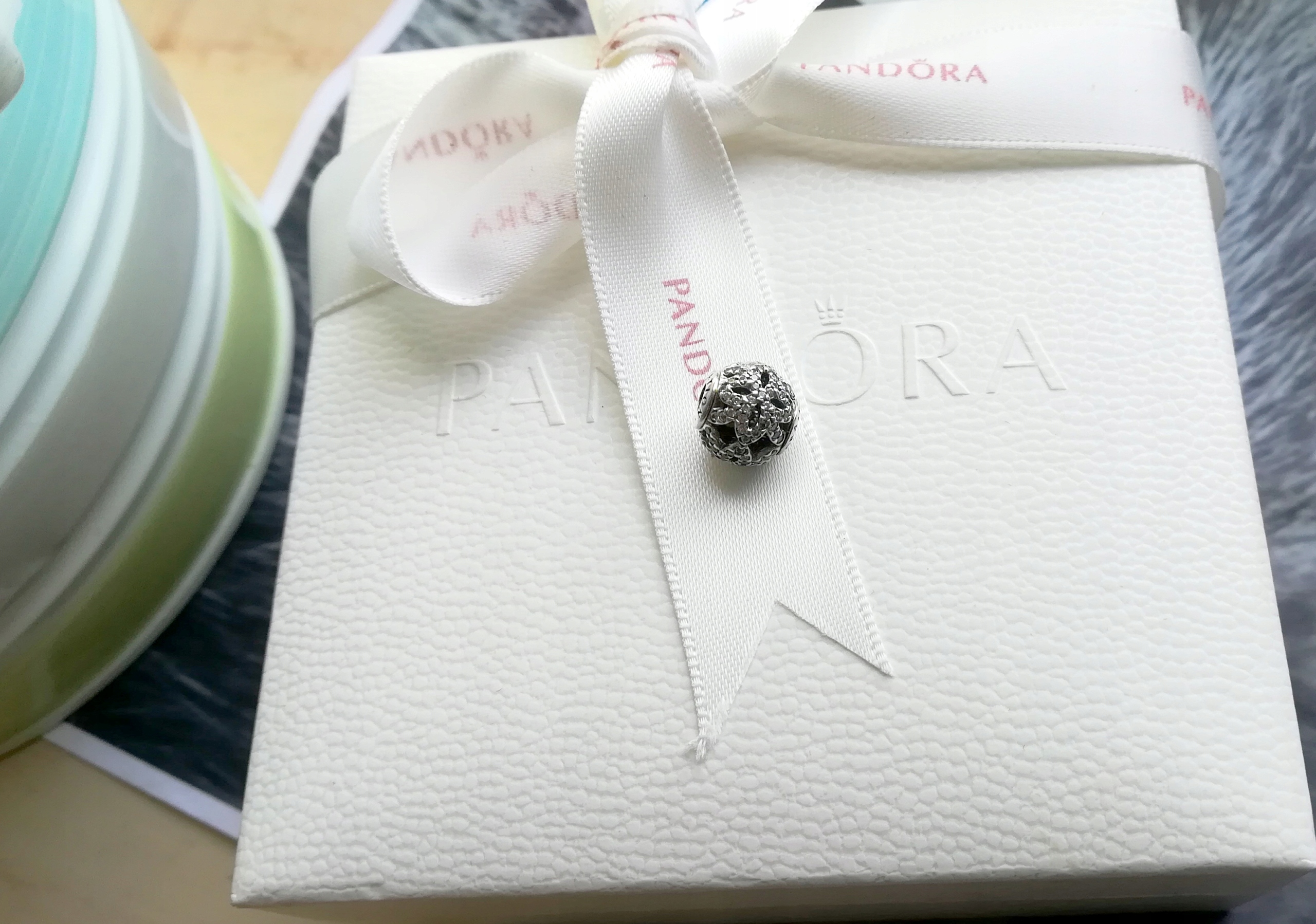 Pandora Charms Essence Ocenenie Originálne Nové
