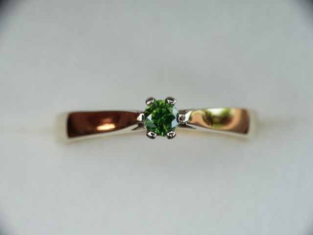 Prsteň 585 DIAMOND BRYLANT Zelená 0,17 CT