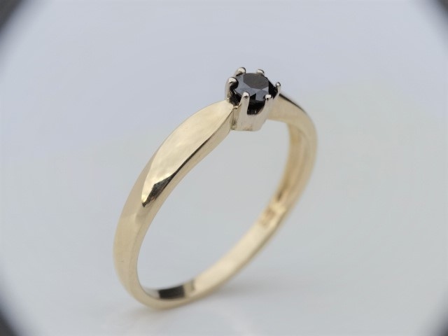 Prsteň 585 Red Diamond Brilliant 0,29 CT
