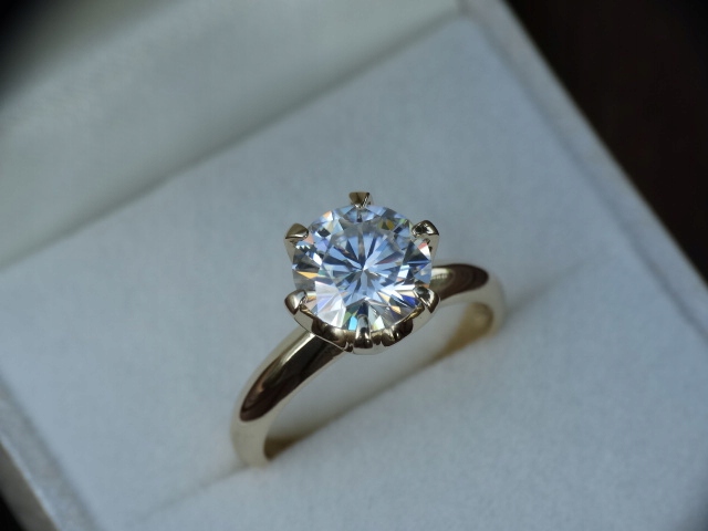 Ring 585 Moissanit Excellent Fire 2,39 CT