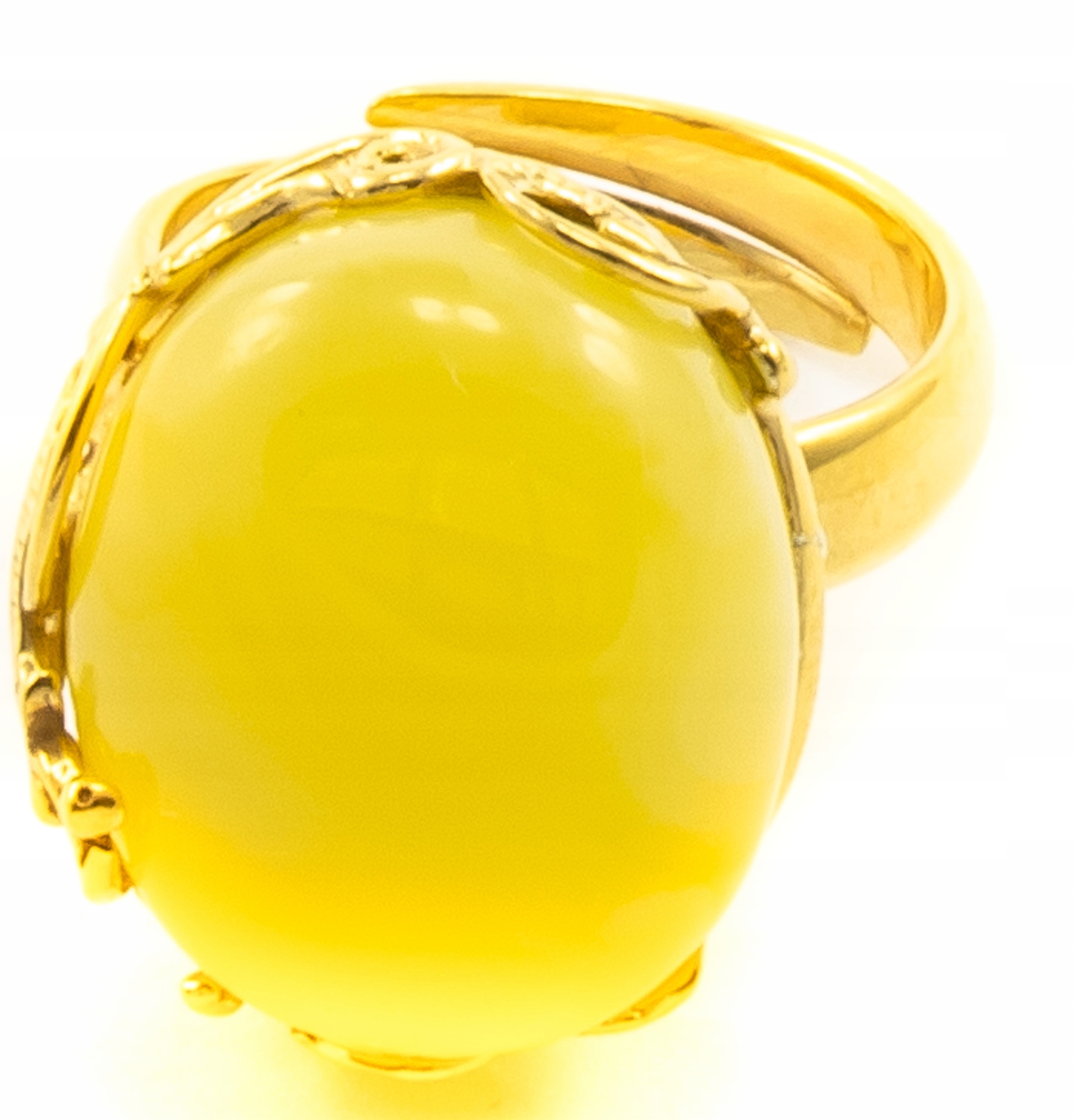 Zlatý prsteň z baltského jantáru 00564