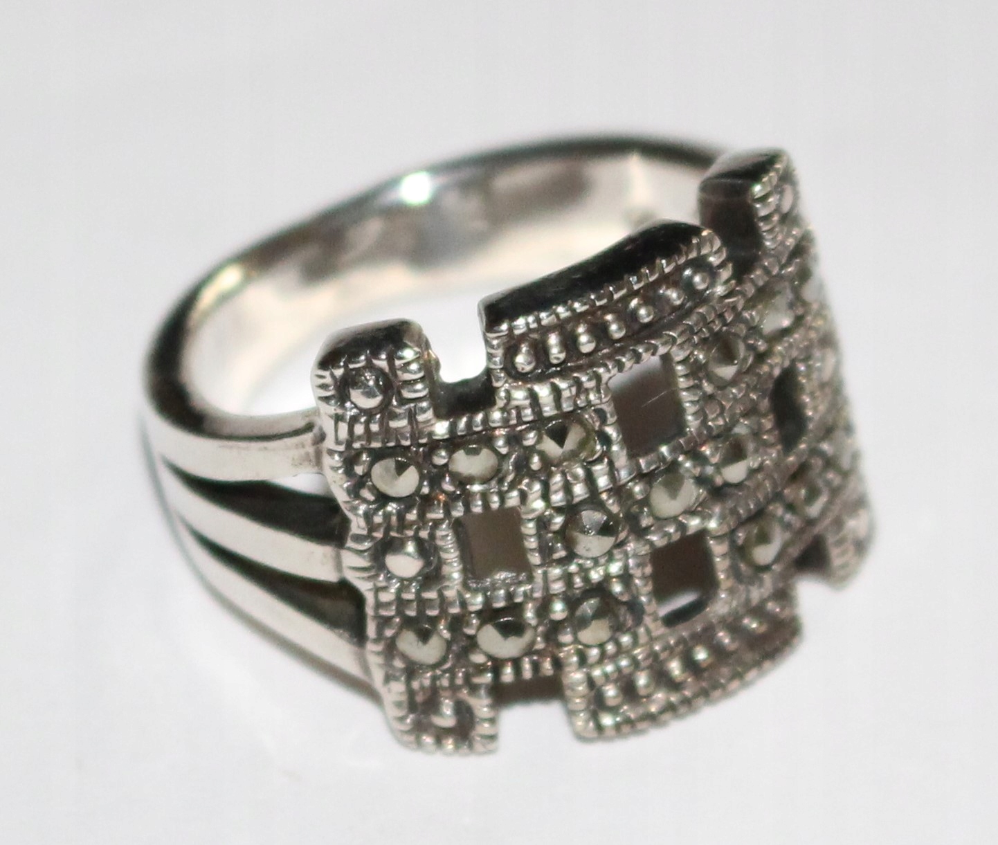 Strieborný prsteň Markesite Pr.925 9,4 gr. R18