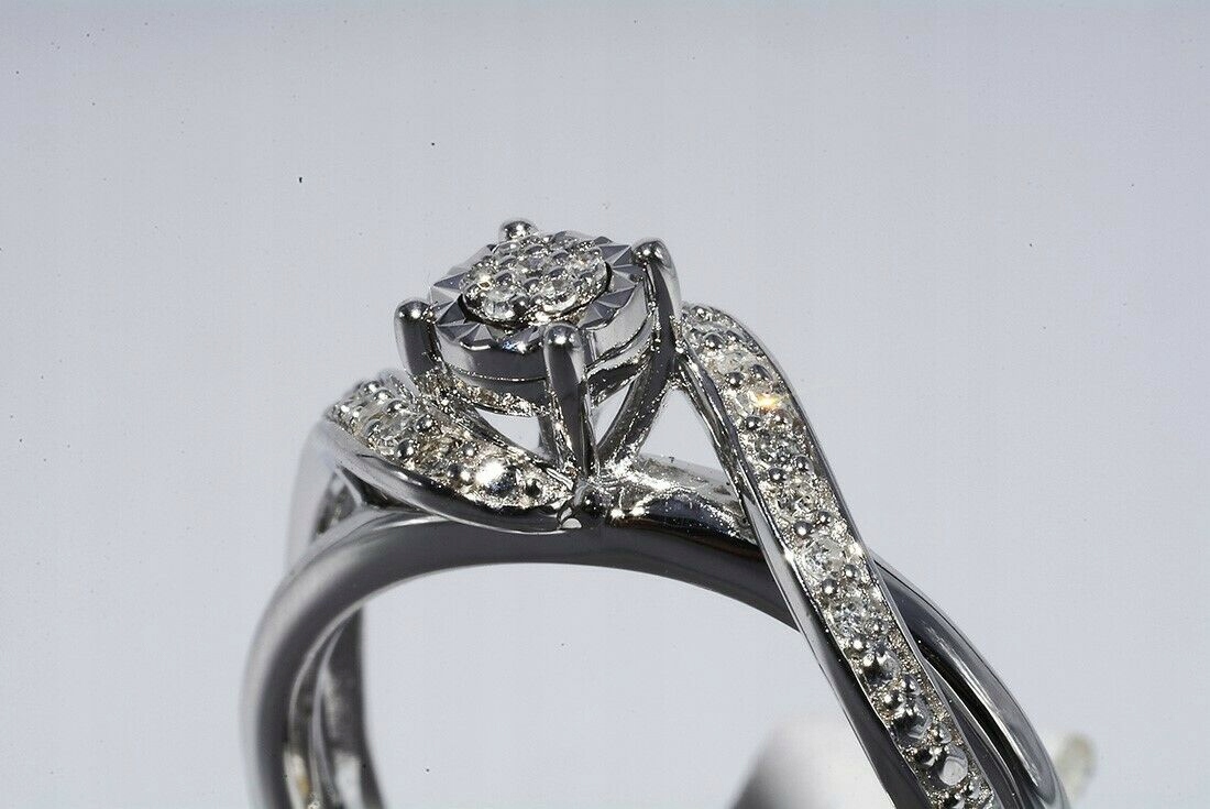 Prsteň s diamantmi 0,13 ct, striebro 925 14