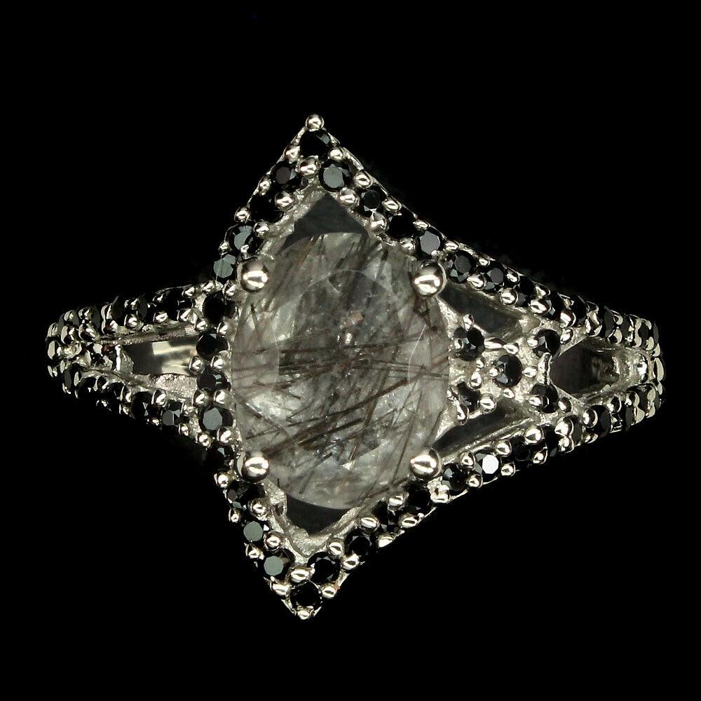 Prírodný prsteň 925 strieborný spinel 16