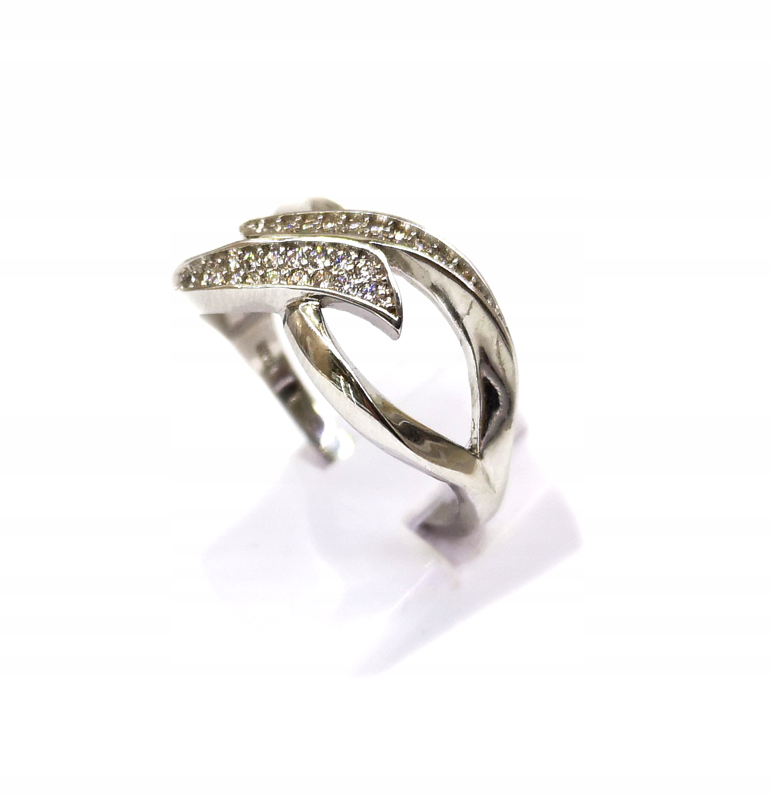 Strieborný prsteň 925 s kubickým zirkónom 5,05 g r17,5K