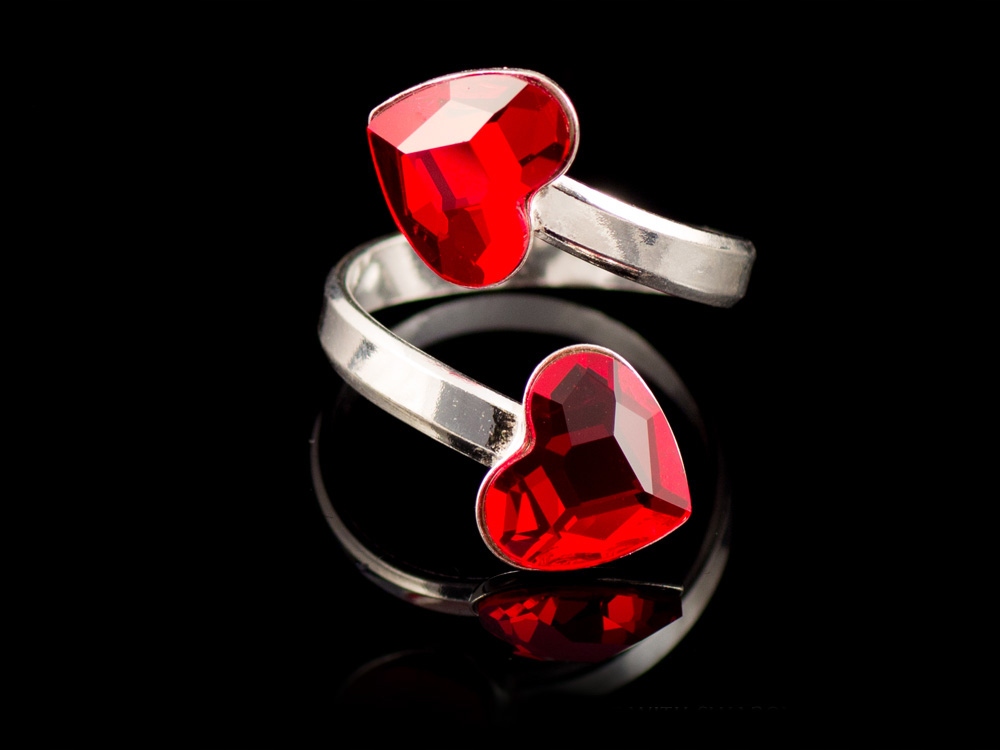 Strieborný prsteň SWAROVSKI nastaviteľné srdiečko červené