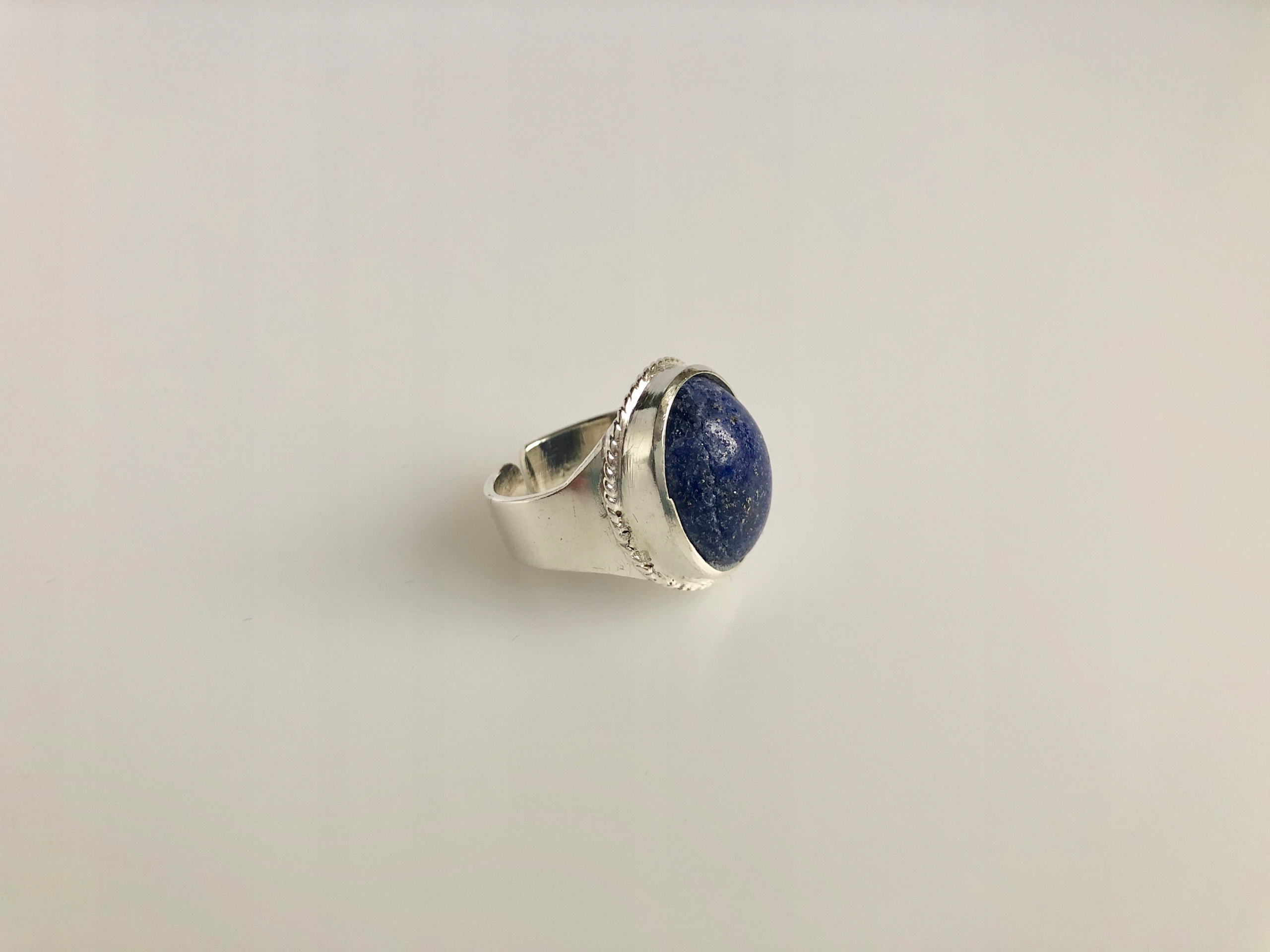 Strieborný prsteň s lapis lazuli 11,8 gr
