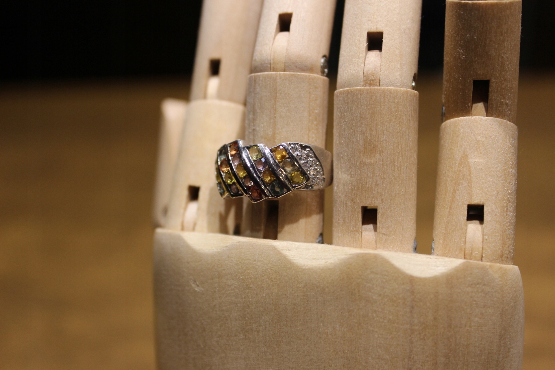 Prsteň Sapphires Songea Pad Parade 15.5