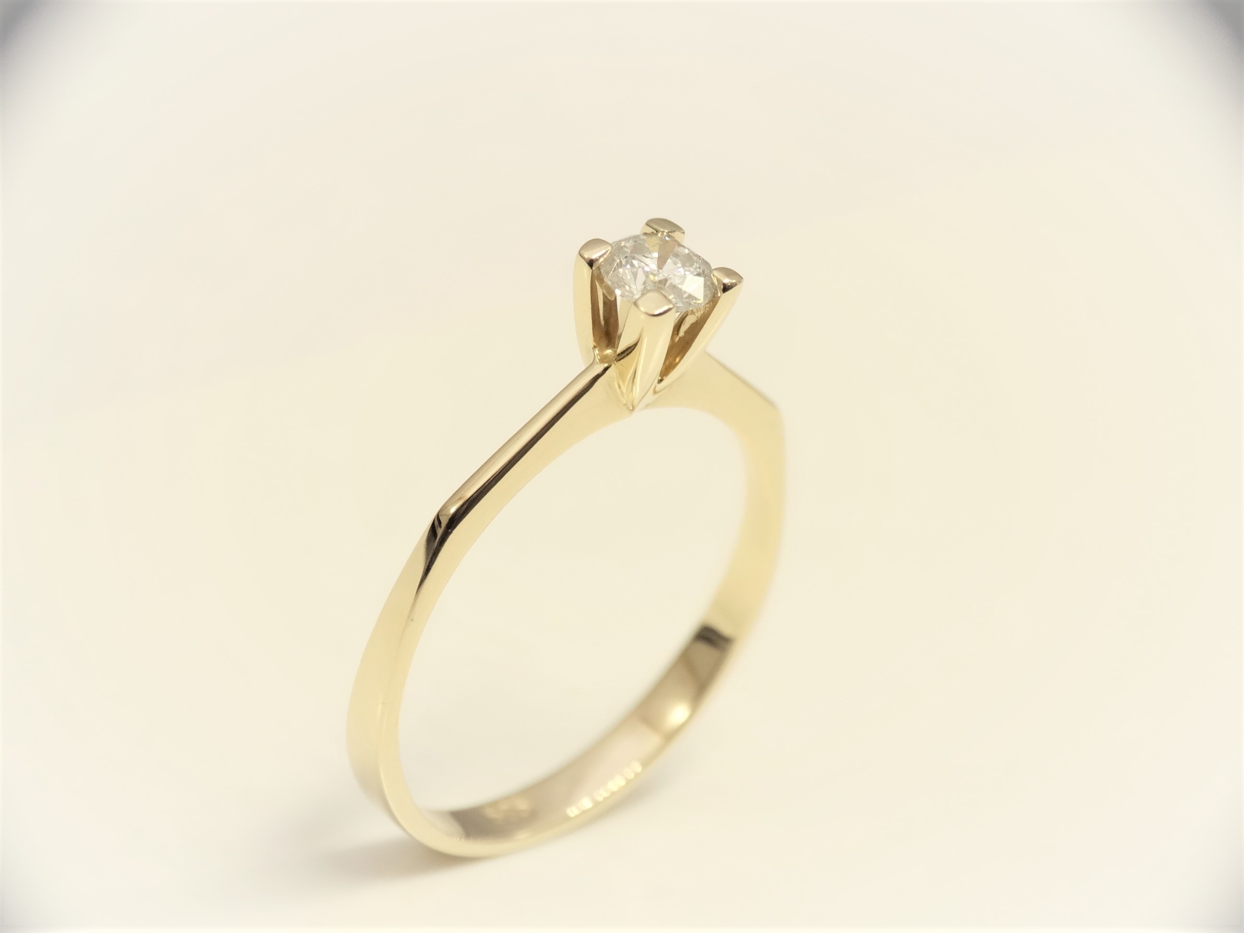 Zásnubný prsteň 585 Diamond 0,22CT F SI2