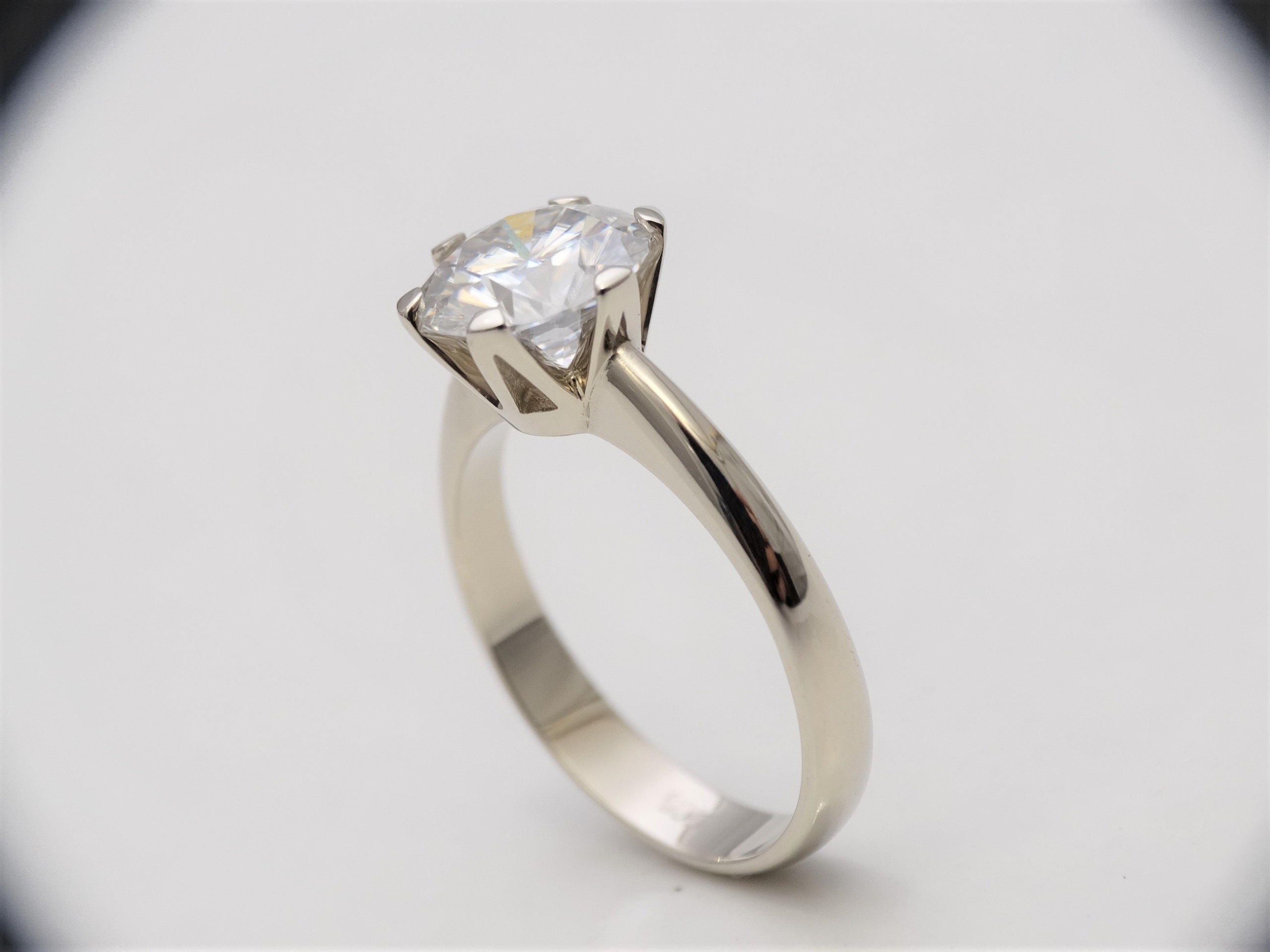 Zásnubný prsteň 585 Moissanite 1,70 CT 3,2g