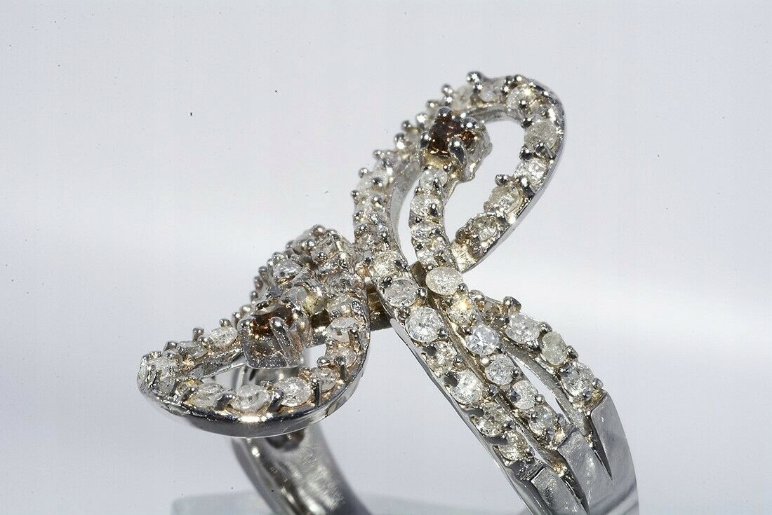 Zlatý prsteň s 14 K diamantmi 0,75 ct, veľkosť 13
