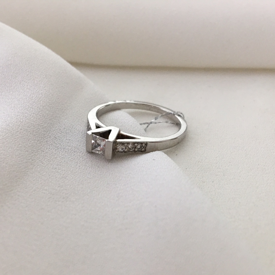 Platinový prsteň s diamantmi 0,50 ct