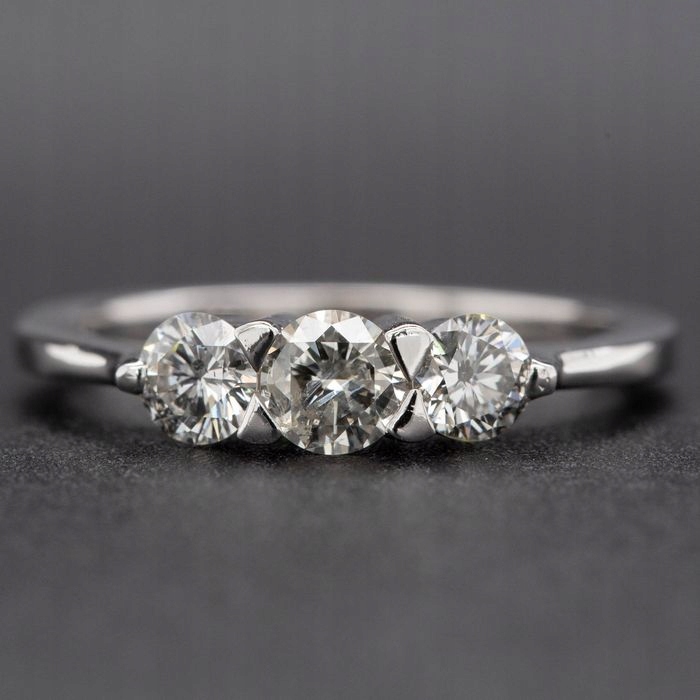 Nádherný prsteň s diamantom 1,08 ct