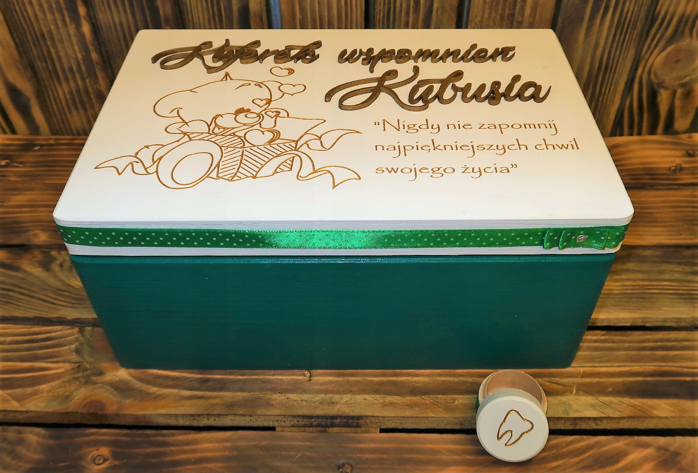 Krabička na krst, prijímanie, dvojfarebná, zlatá gravúra