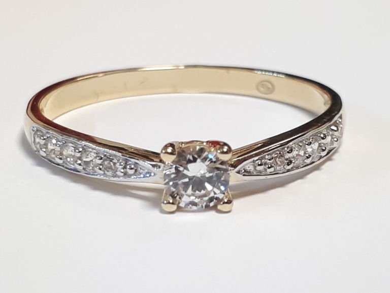STRIEBORNÝ ZLATÝ KRÚŽOK 14K 2,06G R. 22