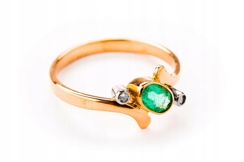 ZLATÝ PRSTEŇ EMERALD - 2,10g - DIAMANTY