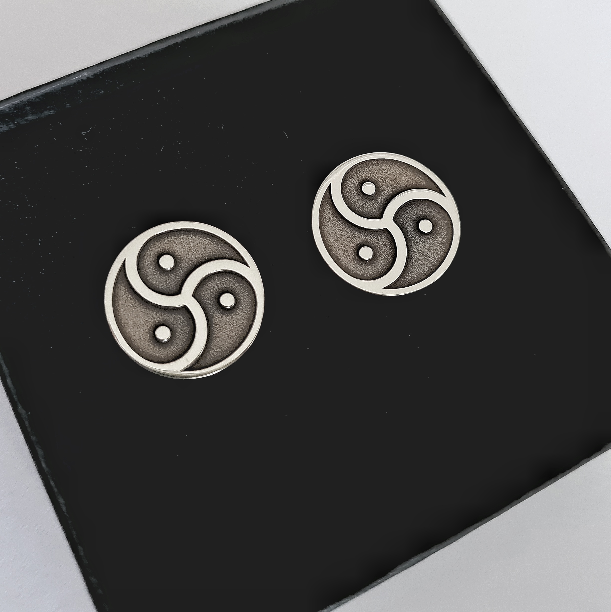 CuffLinks BDSM striebro