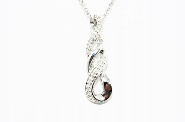 Náhrdelník z 925 striebra s diamantom 0,15 ct