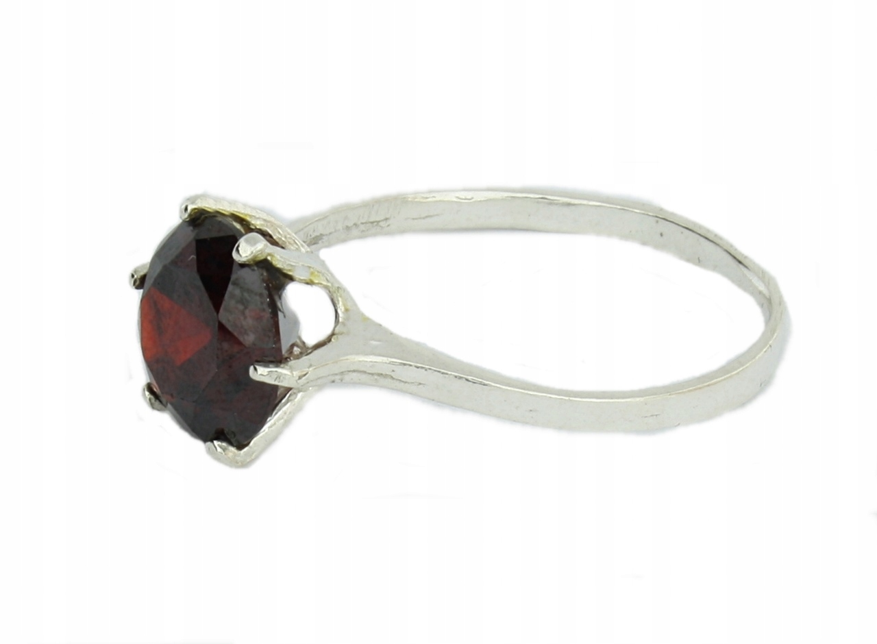 Prsteň zo striebra 925 - zirkón 8,5 mm